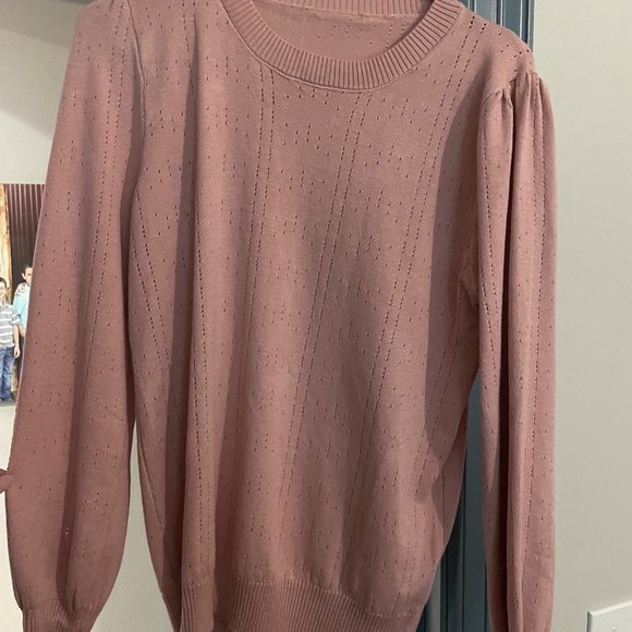 Multiple Shirts & Jeans - Picture 9 of 10